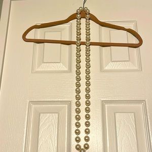 Faux pearl necklace 21”